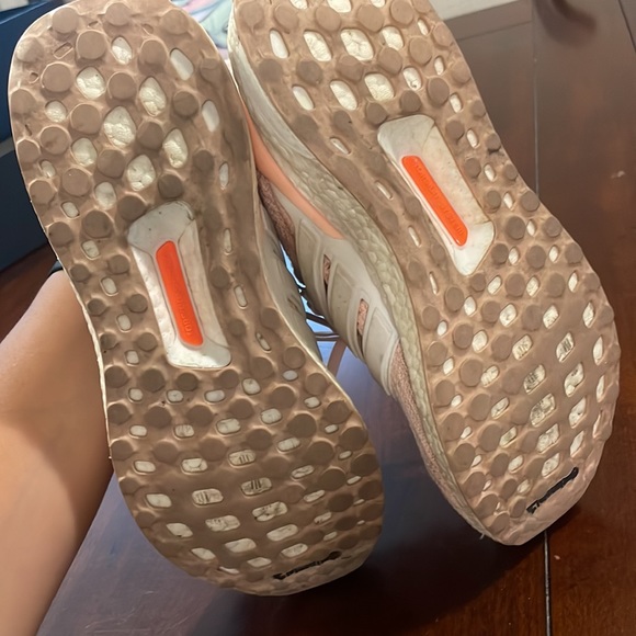 Women’s pink adidas ultraboost - Picture 6 of 7